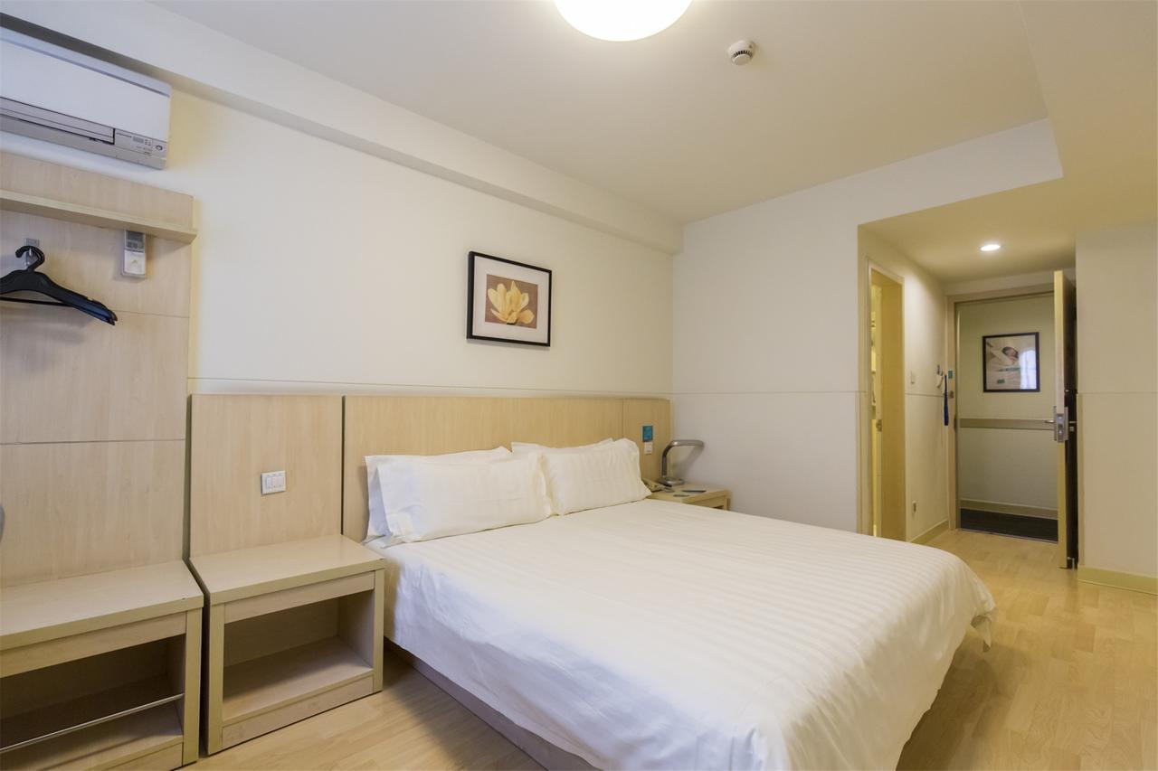 Jinjiang Inn Foshan Zumiao Qinren Road Εξωτερικό φωτογραφία